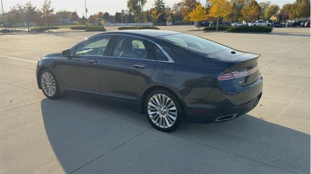 2014 lincoln mkz base