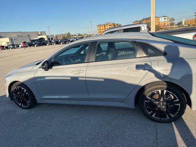 2022 kia k5 gt-line