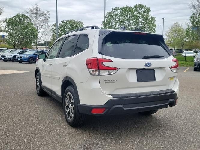 2024 subaru forester premium in hartford, connecticut