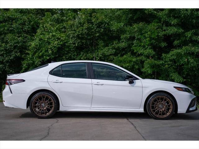 2023 toyota camry se