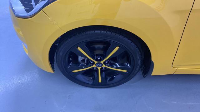 2016 hyundai veloster base