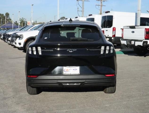 2021 ford mustang mach-e select