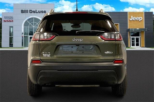 2021 jeep cherokee latitude plus