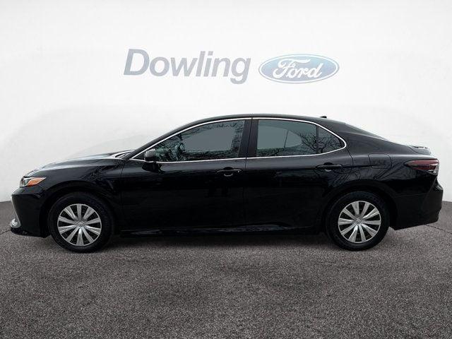 2022 toyota camry hybrid le in cheshire, connecticut
