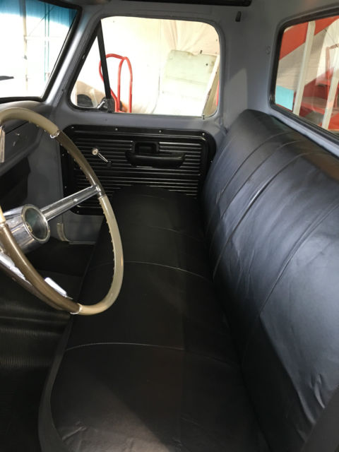 1971 ford f100 pickup, air bagged custom truck. crown vic front end