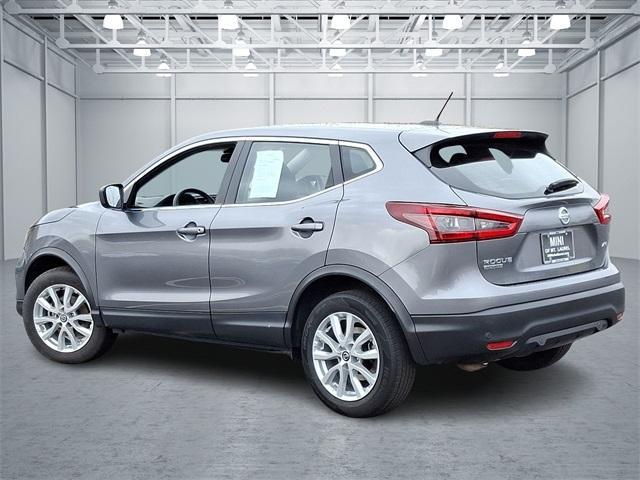 2022 nissan rogue sport s