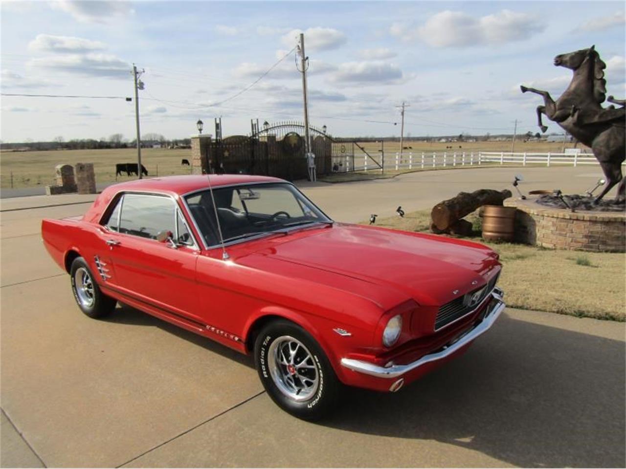 1966 ford mustang