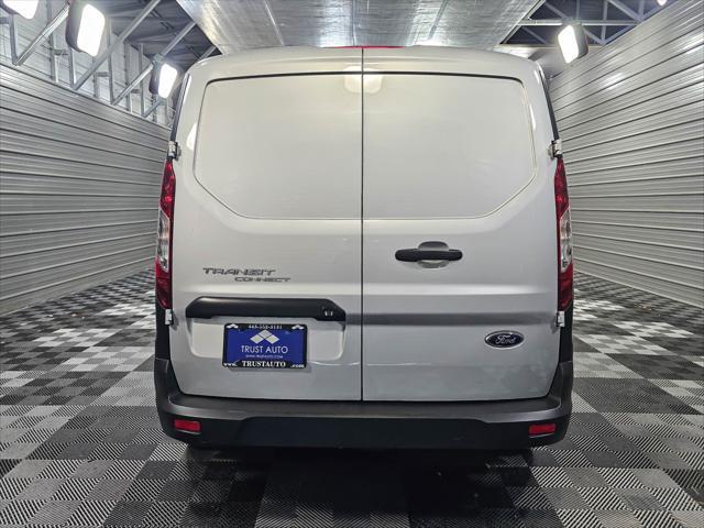 2022 ford transit connect base