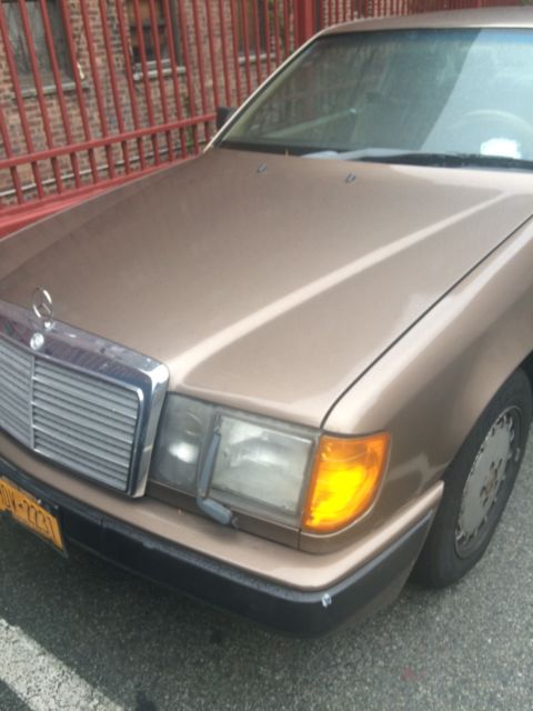 1988 mercedes-benz 300 coup