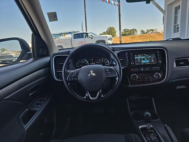 2016 mitsubishi outlander se