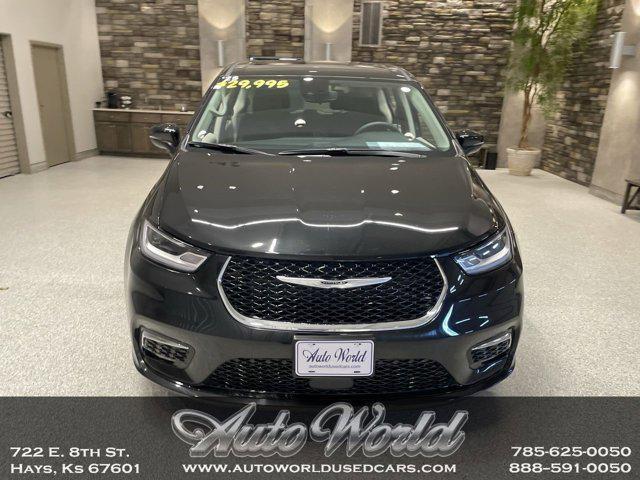 2023 chrysler pacifica touring l