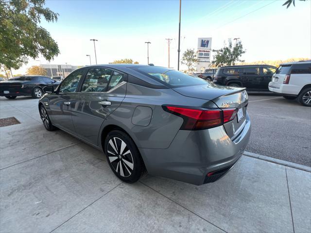 2022 nissan altima 2.5 sv