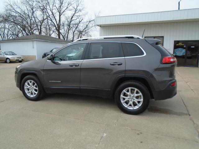 2018 jeep cherokee latitude plus