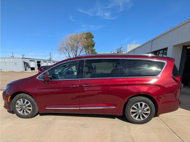 2020 chrysler pacifica touring-l plus