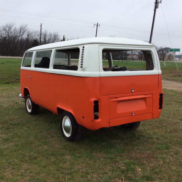 1972 volkswagen bus body ( project )