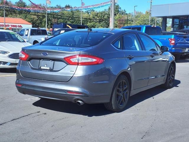 2014 ford fusion se