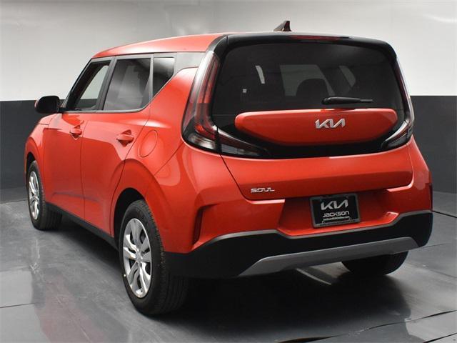 2024 kia soul lx