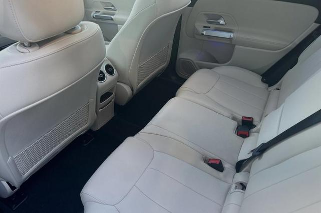 2023 mercedes-benz eqb 300 base 4matic