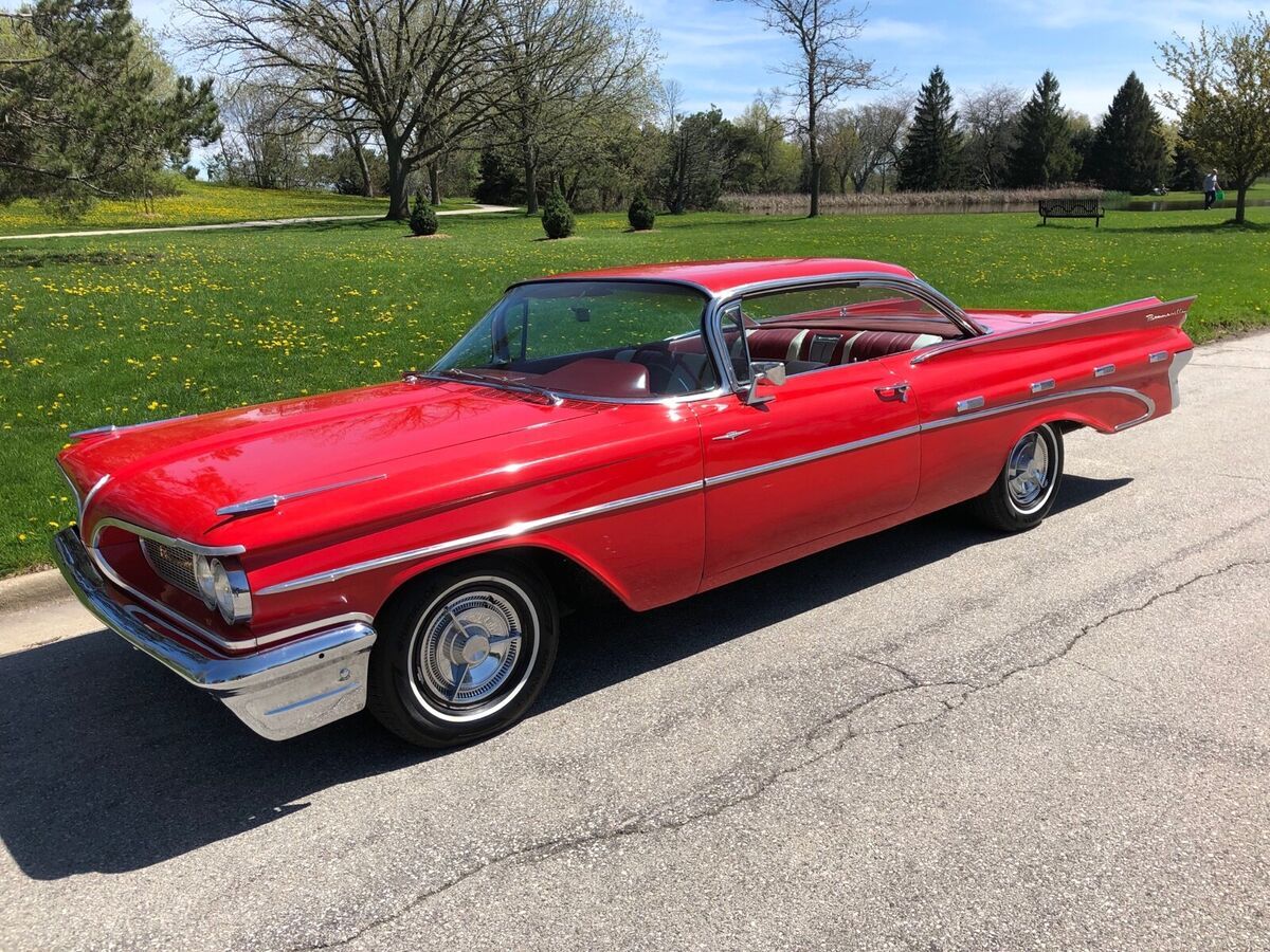 1959 pontiac bonneville red