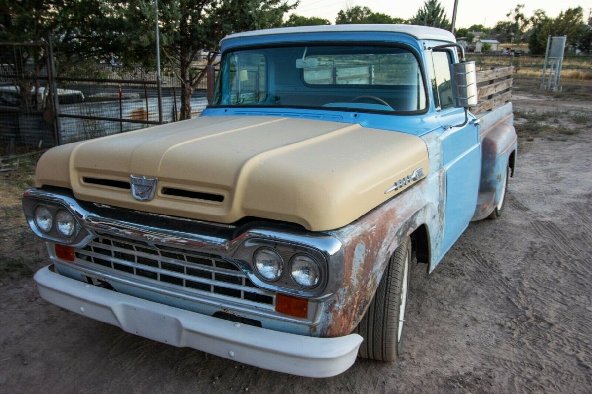 ford f100 / crown victoria 1960 / 2004 custom