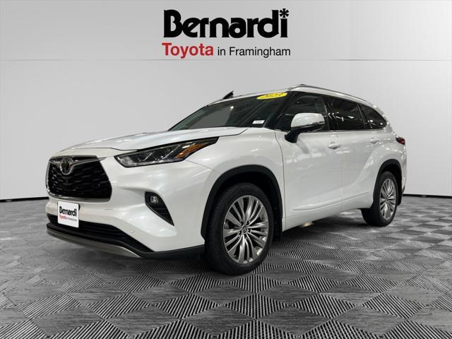 2023 toyota highlander platinum