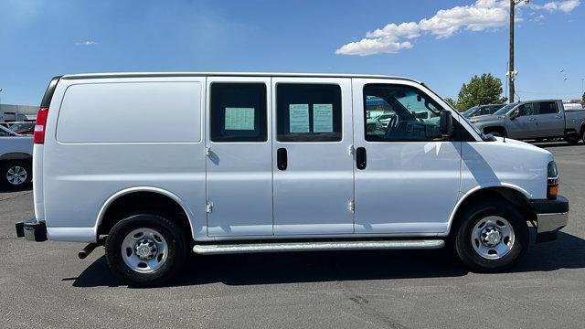 2022 chevrolet express 2500 rwd 2500 regular wheelbase wt