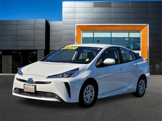 2022 toyota prius l