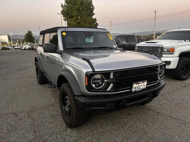 2023 ford bronco black diamond