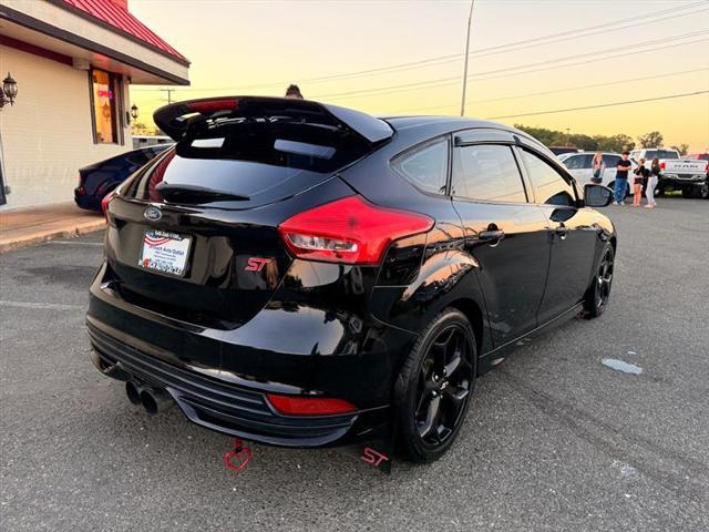 2017 ford focus st