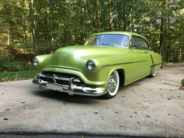 1952 oldsmobile holiday 88