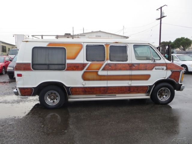 1983 dodge ram van 8-cylinder automatic no reserve