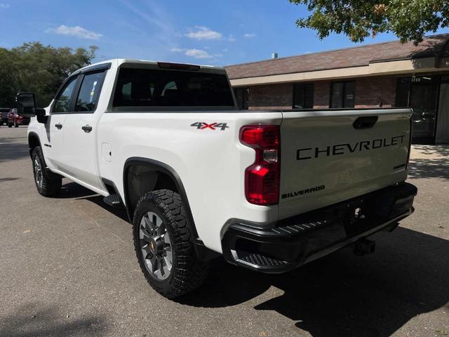 2022 chevrolet silverado 2500 custom