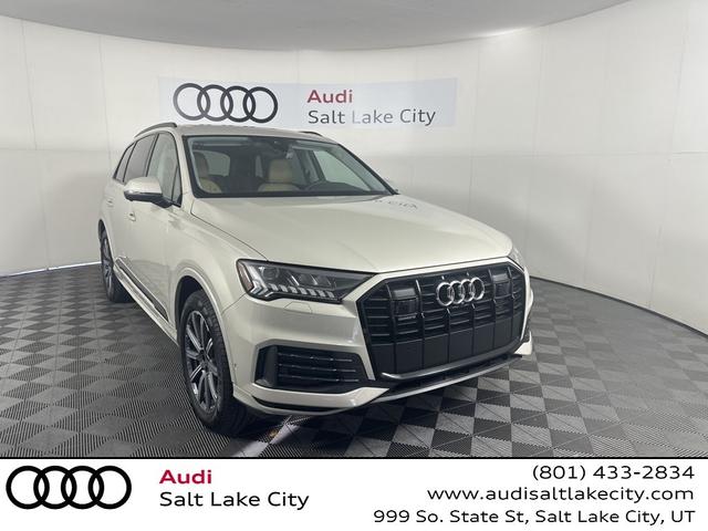 2024 audi q7 45 premium plus