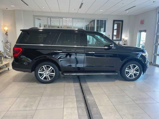 2022 ford expedition in milwaukee, wisconsin