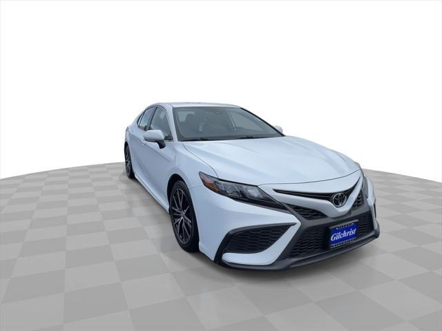 2023 toyota camry se