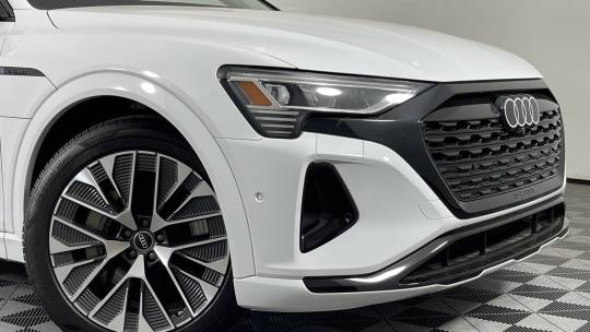 2024 Audi Q8 e-tron