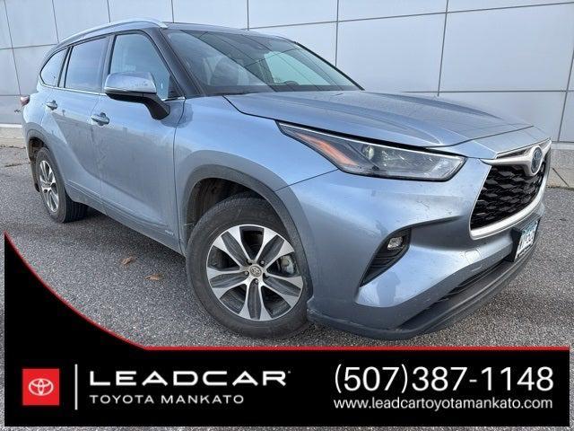 2022 toyota highlander hybrid xle