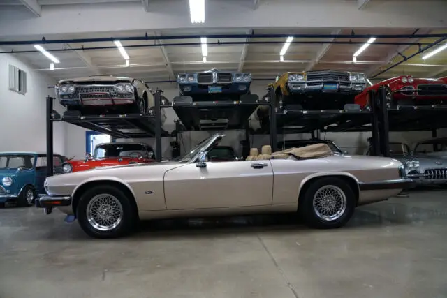 30064 miles v12 5.3l automaticconvertible