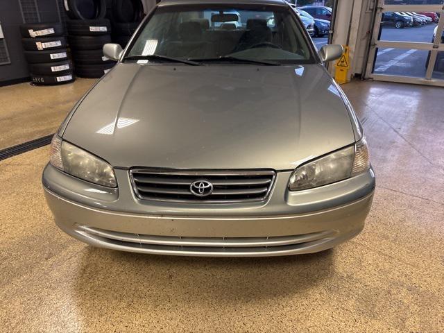 2001 toyota camry le v6