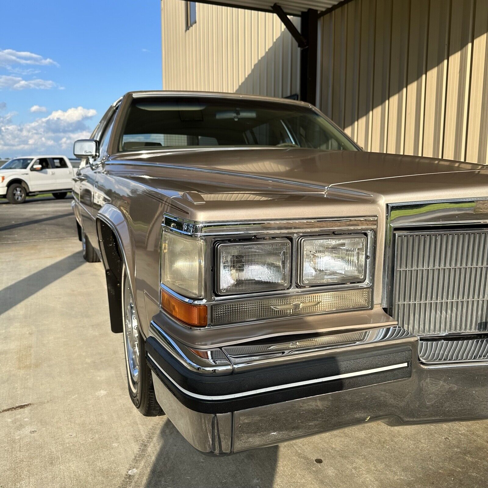 1985 cadillac fleetwood brougham