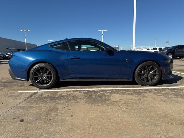 2024 ford mustang dark horse