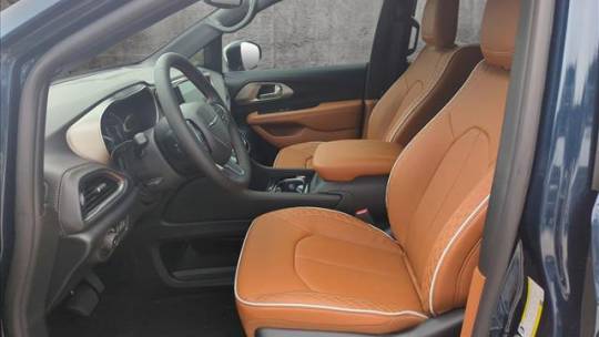 2025 Chrysler Pacifica