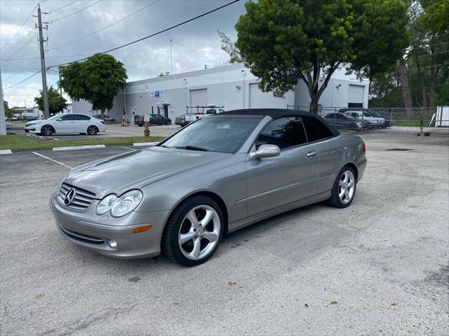 2005 mercedes-benz clk-class 320 cabriolet