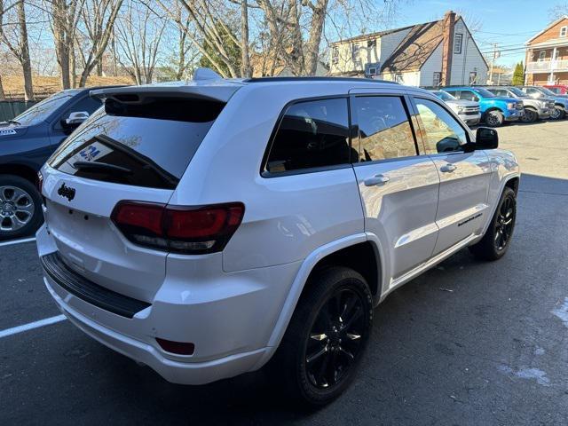 2021 jeep grand cherokee laredo
