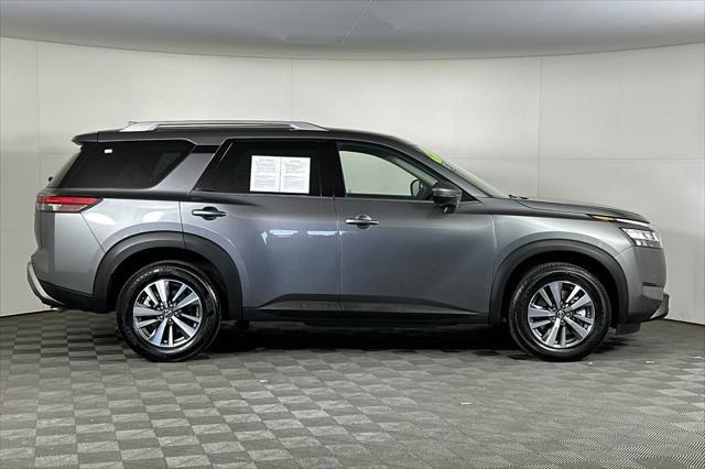 2023 nissan pathfinder sl fwd