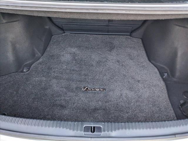 2018 lexus is 300 base