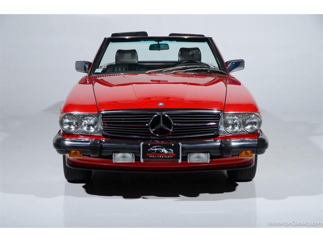 1989 mercedes-benz 560 in farmingdale, new york