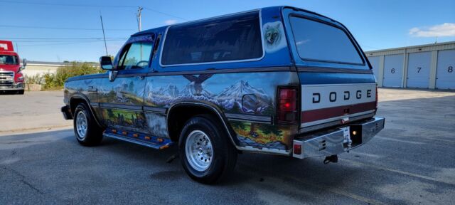 1991 dodge ramcharger custom paint rosscharger 90s show truck art capsule mural