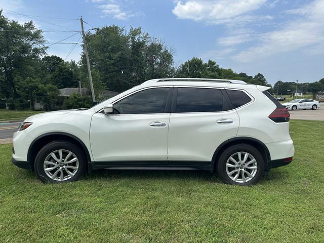2019 nissan rogue sv