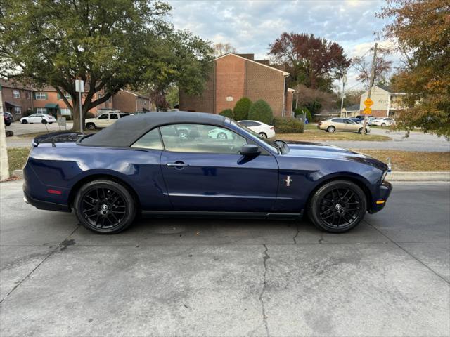 2012 ford mustang v6